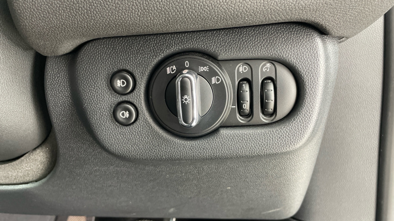 MINI Clubman 1.5 Cooper Classic 6dr Auto Petrol Estate